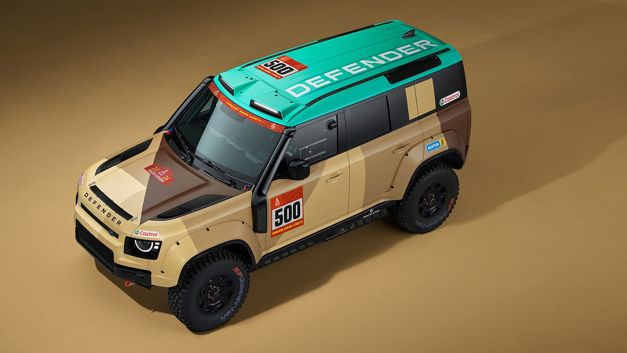 DEFENDER DAKAR PARKED IN STUDIO TOP side 3-4 view