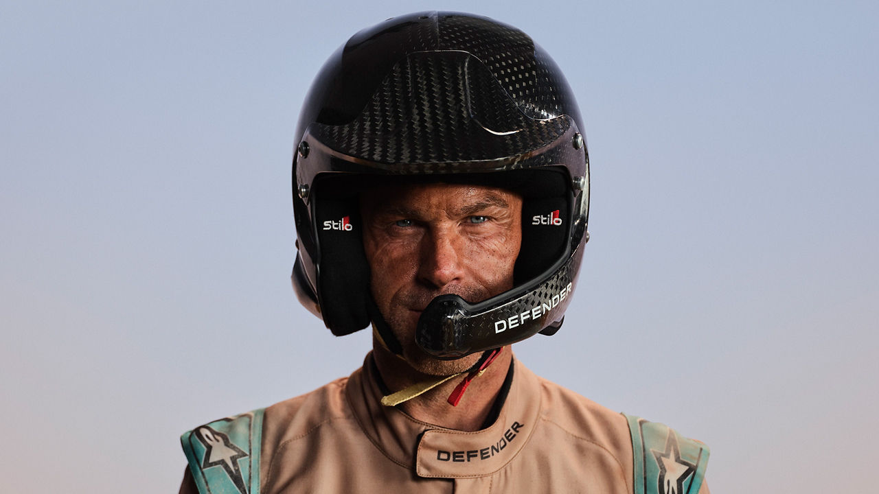 RALLY LEGEND MIKA METGE WITH HELMAT