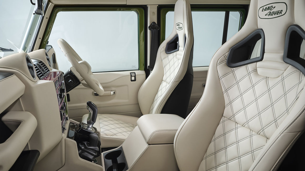 Defender Classic Interior Front
