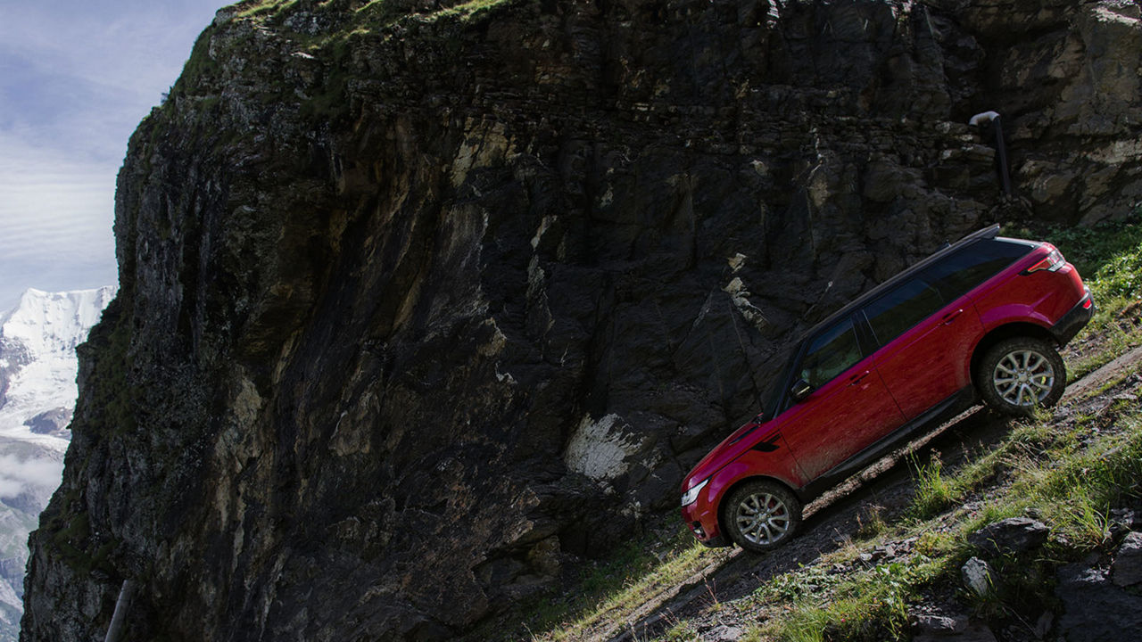 RANGE ROVER SPORT DOWNHILL CHALLENGE