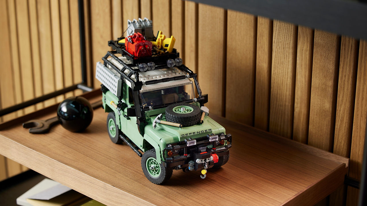 Defender_X_LEGO