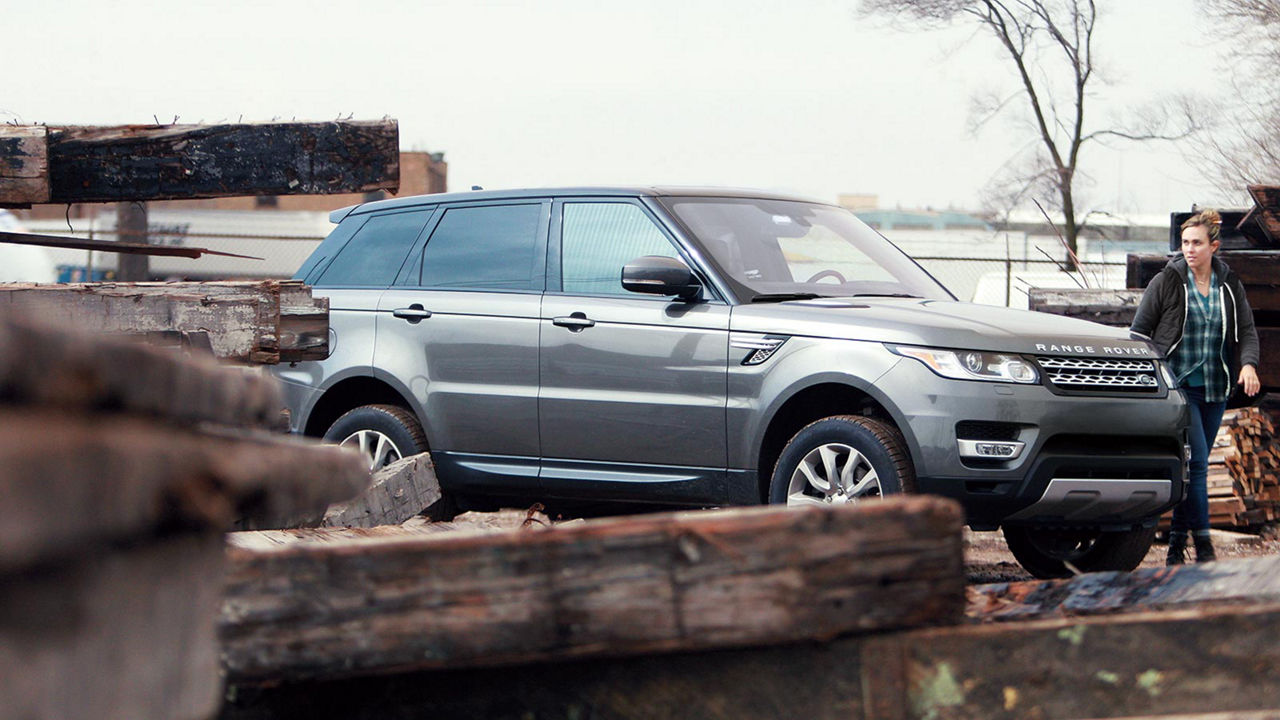 Range Rover BRANCHING OUT