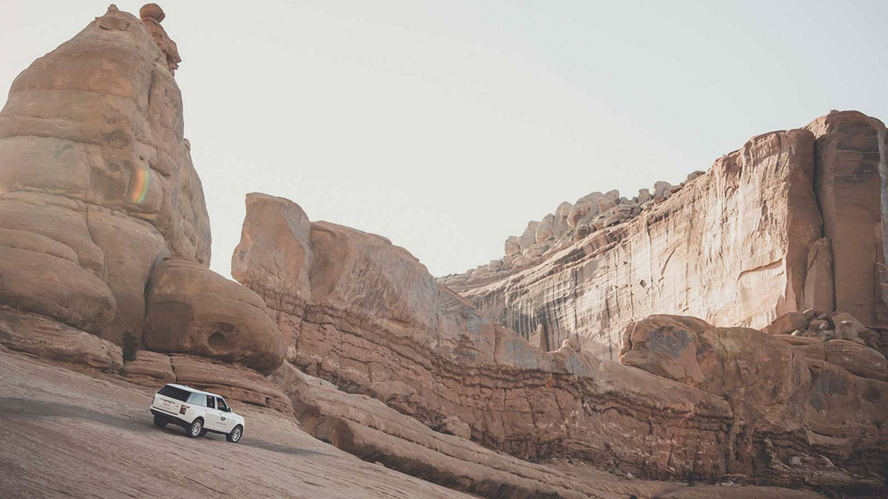 Range Rover Adventure Travel Moab 