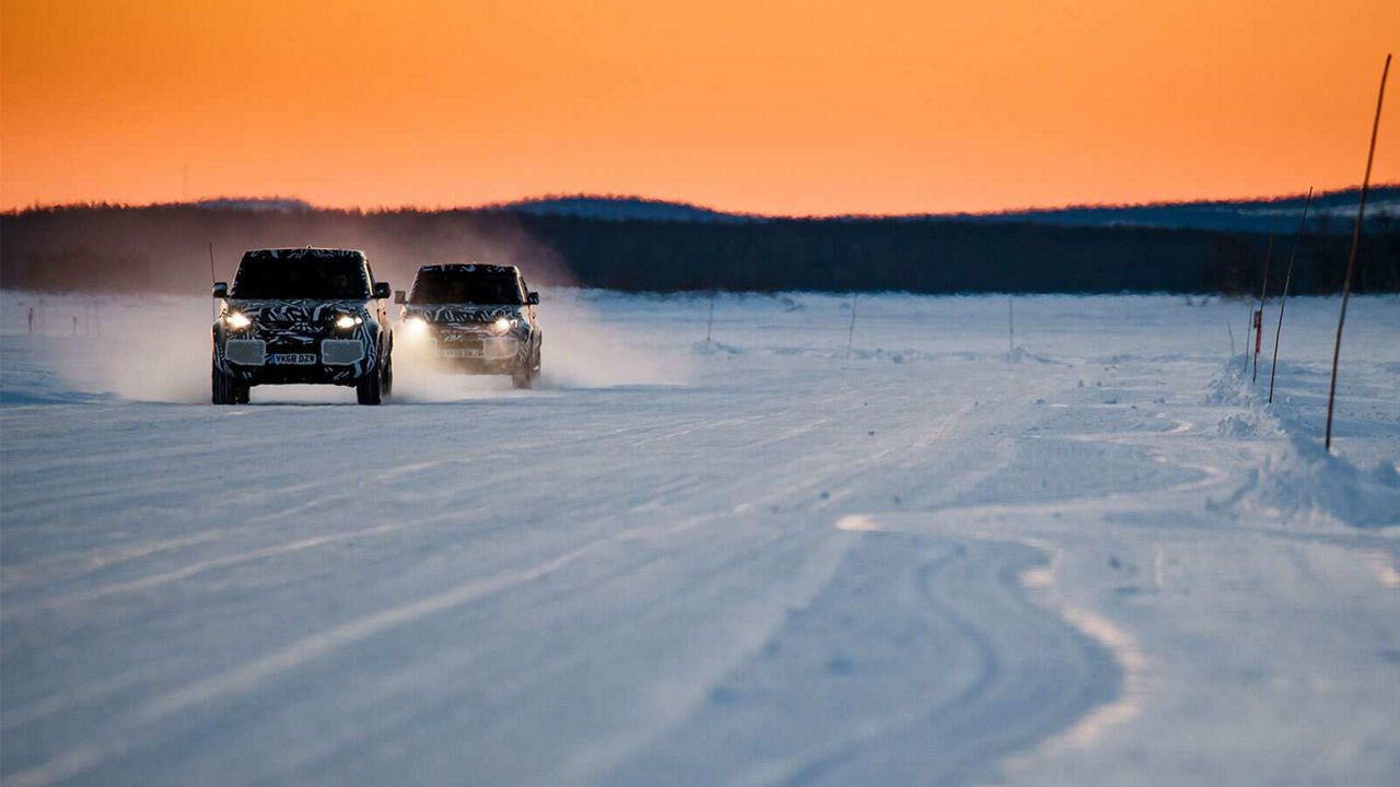 LAND ROVER DEFENDER