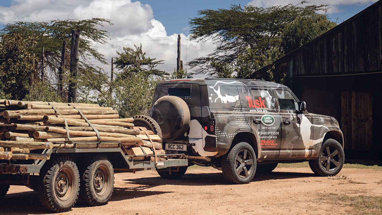 LAND ROVER DEFENDER