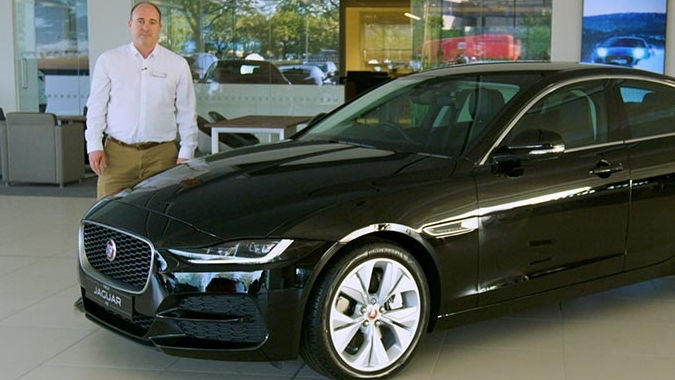 JAGUAR XE