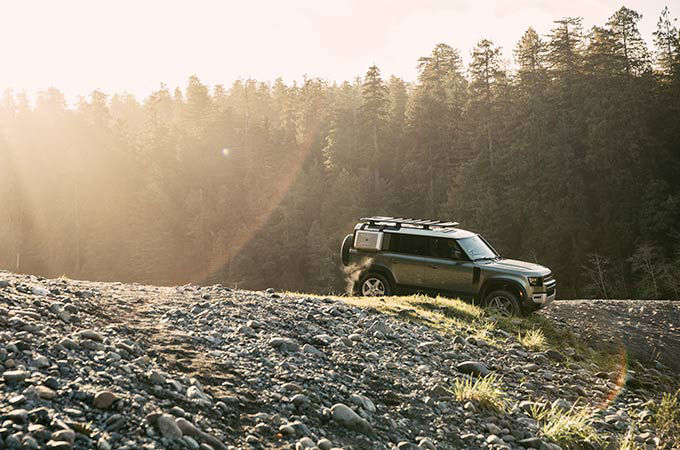 Range Rover JOHN MAYER GOES OUTSIDE