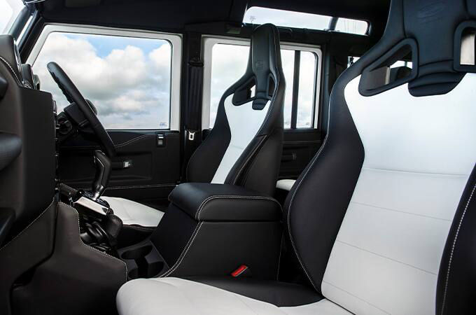 Range Rover Defender interior 