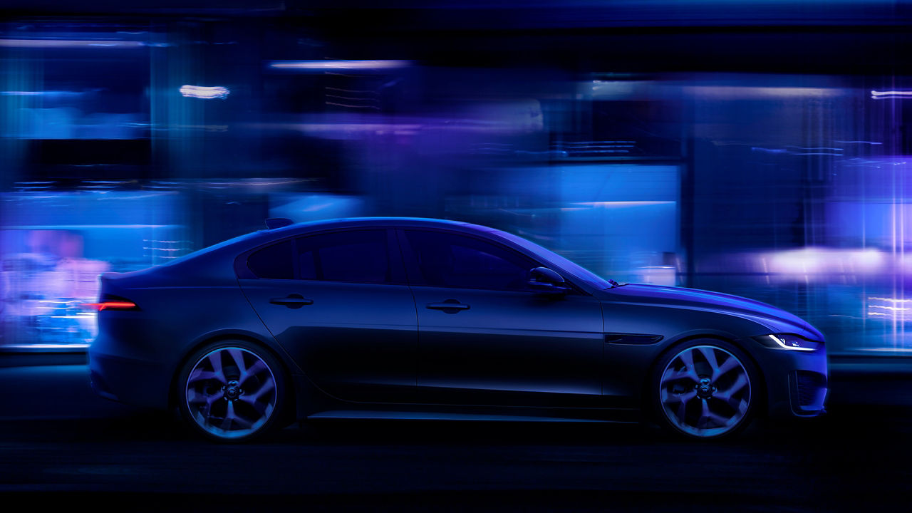 Jaguar XE PR exterior business look