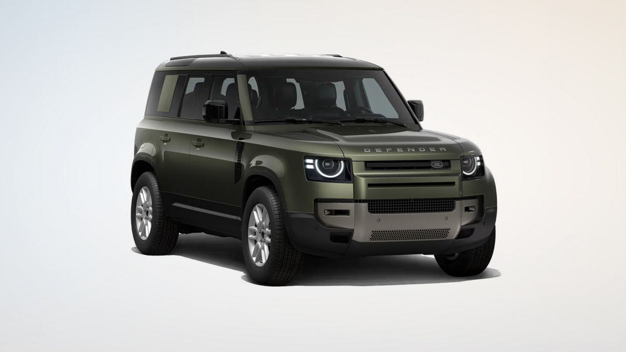 Defender 110 in Woolstone Green