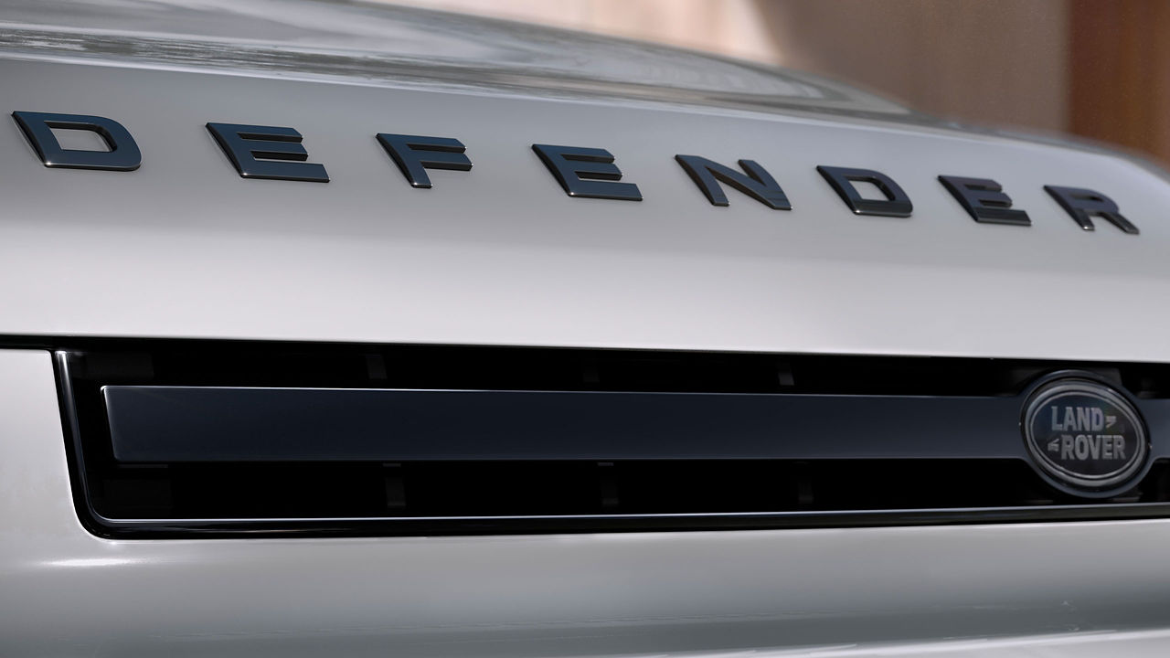 DEFENDER 26MY EXTERIOR GRILL