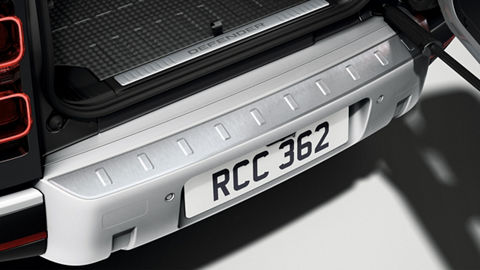 パールディフェンダー SPF50+ PA++++ 10g DEFENDER HAKUBA EDITION | ランドローバー | LAND ROVER JAPAN