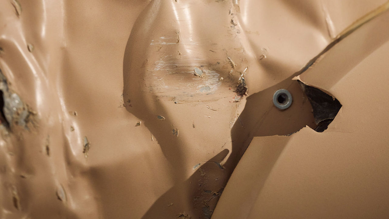 Defender Dakar dent closeup