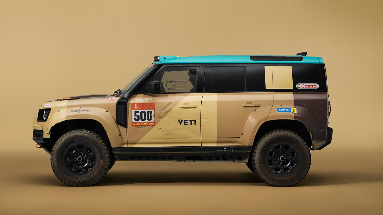 Side view  of a Defender Dakar studio shot