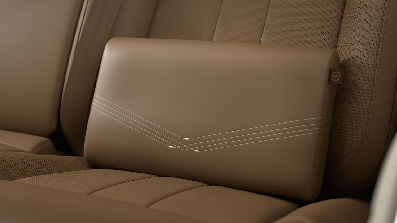 Distinctly_Range_Rover_SV_seat
