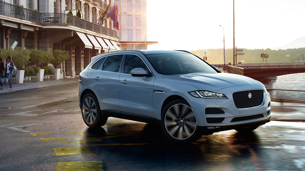 Jaguar F-Pace Exterior business look