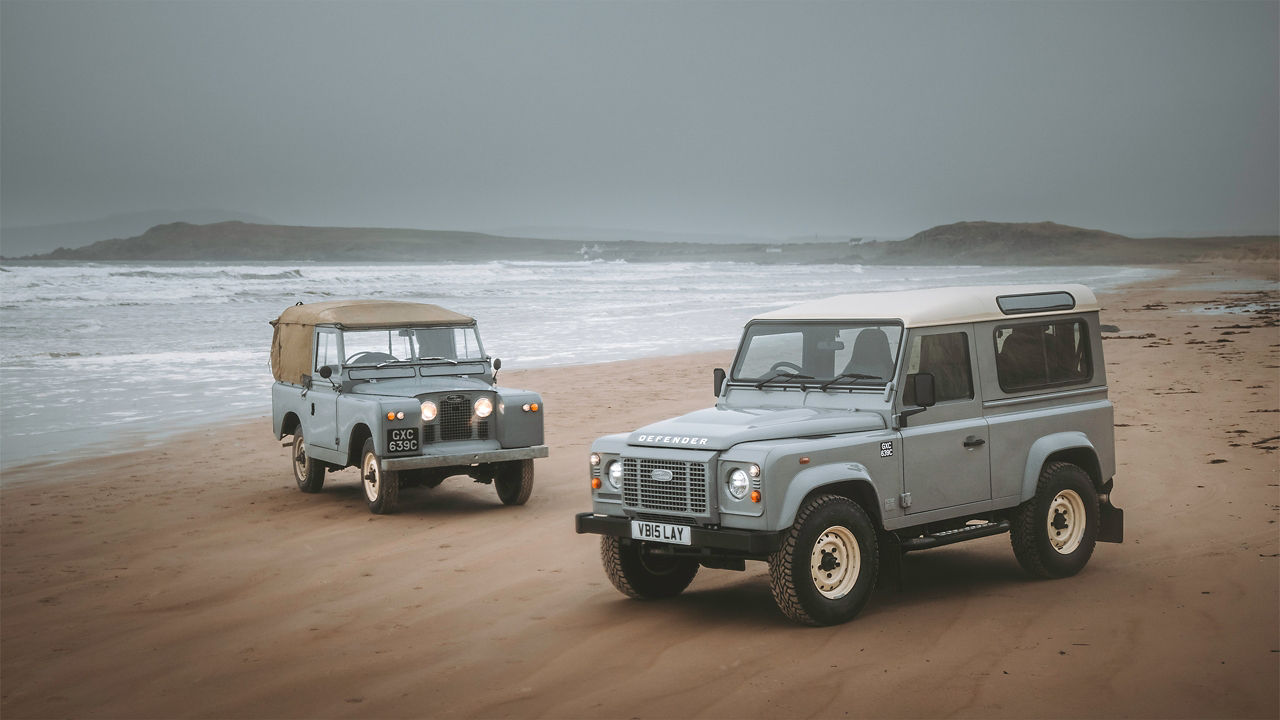 2 Defender classic in the beach
