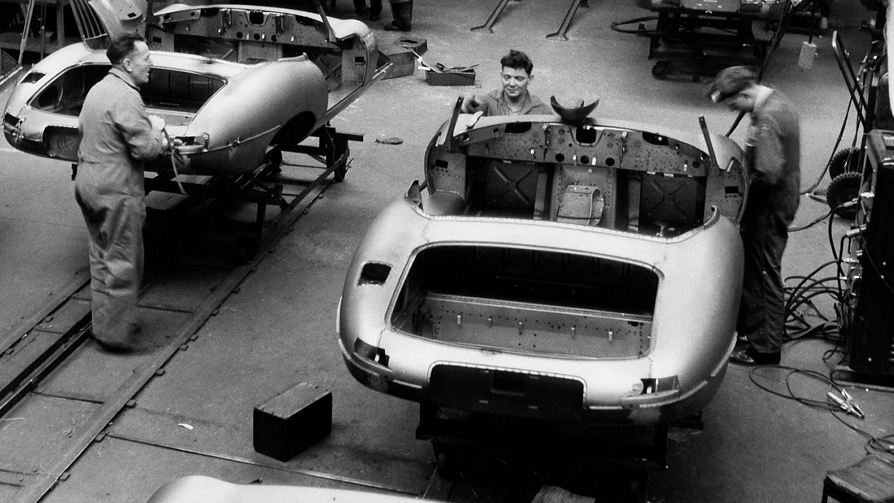 Jaguar Classic E-type Factory