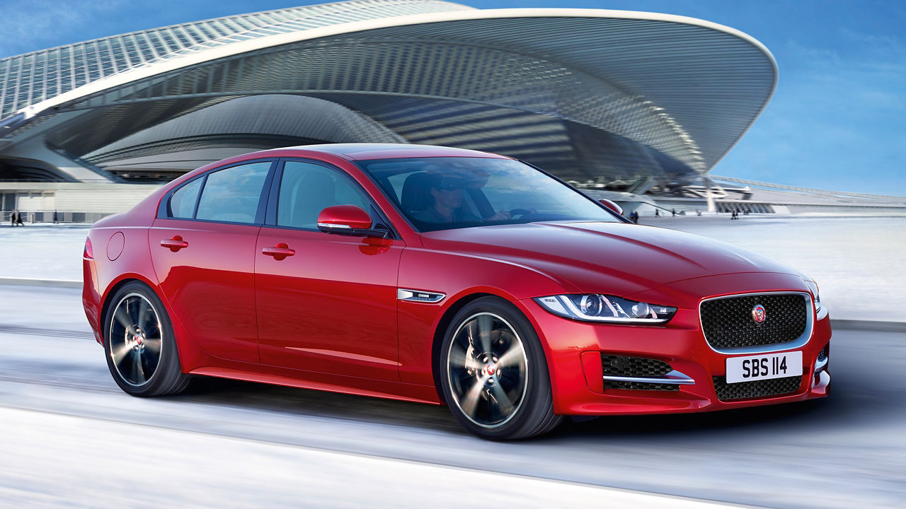 Jaguar XE Exterior Look