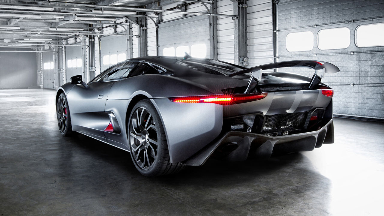 JAGUAR C-X75 HYBRID SUPERCAR PROTOTYPE SHOWCASES TECHNOLOGY OF THE FUTURE