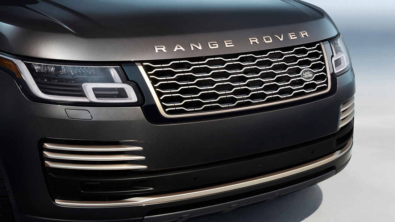 Range Rover Autobiography Black Front view with gradient background