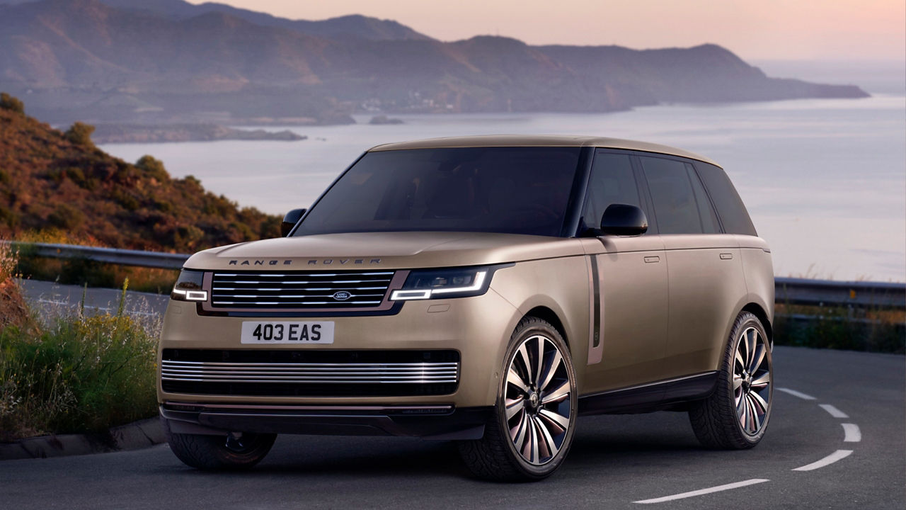 Range Rover in a sunset view