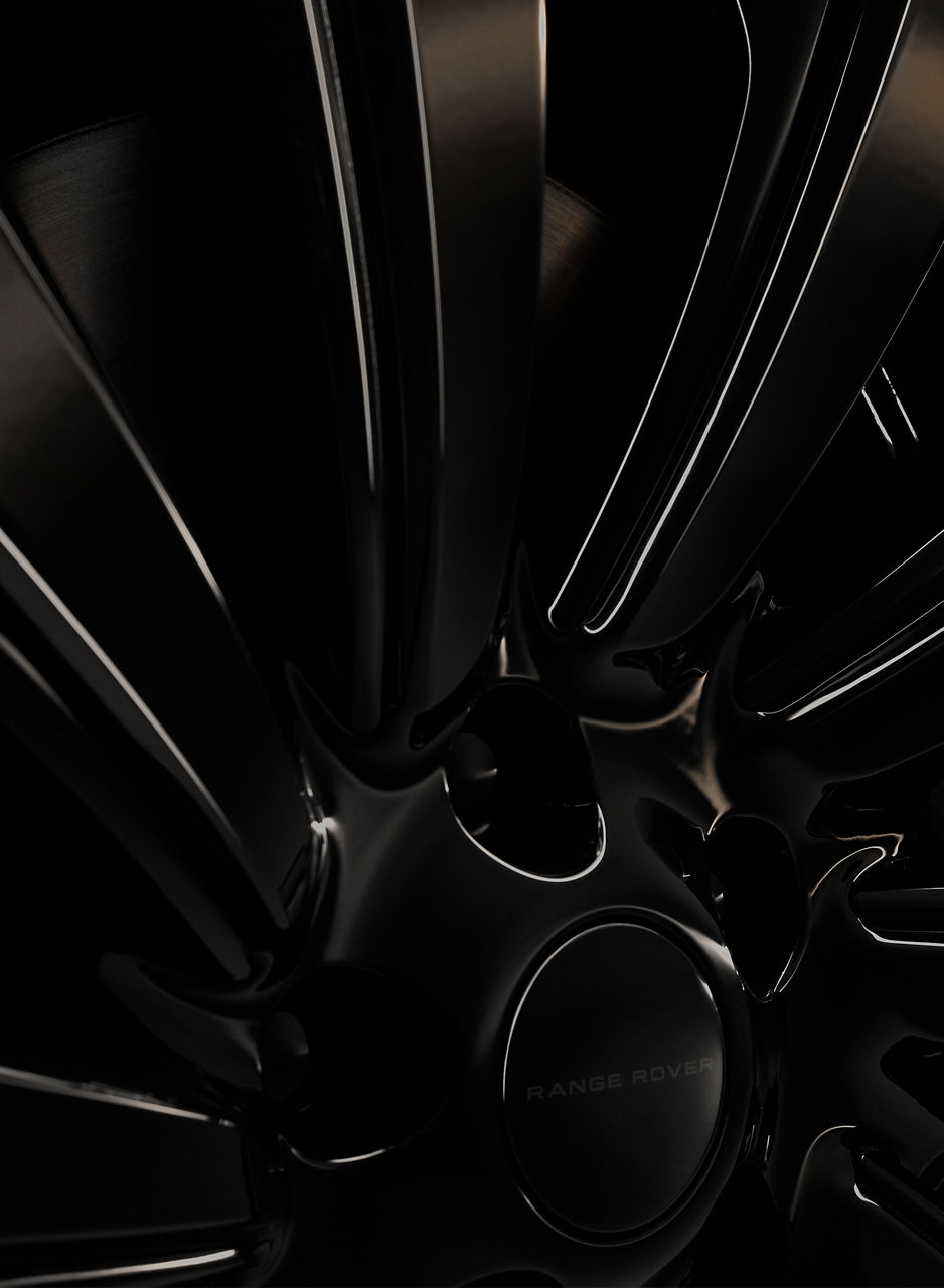 Range Rover SV Black Wheel