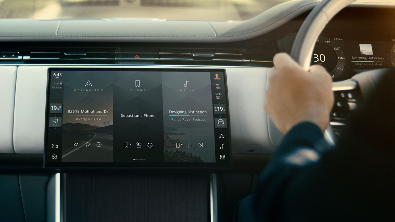 Range Rover Infotainment System.