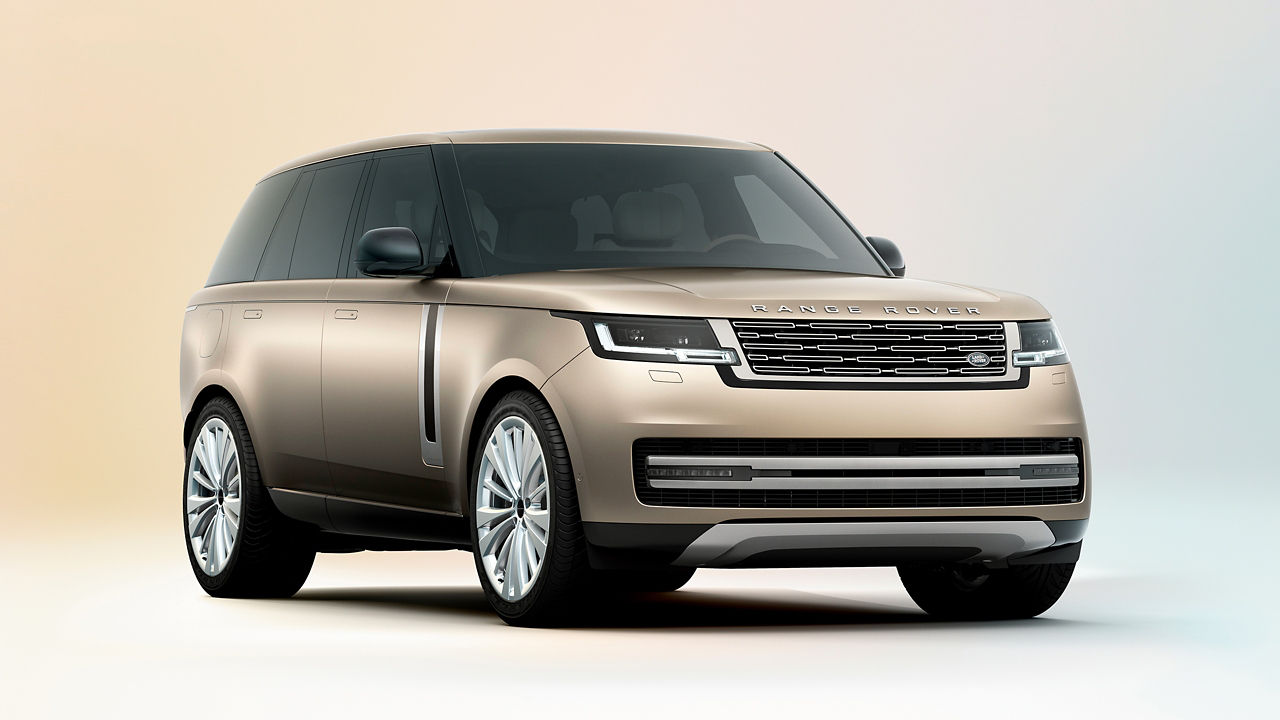 Range Rover 3/4th view parked in studio