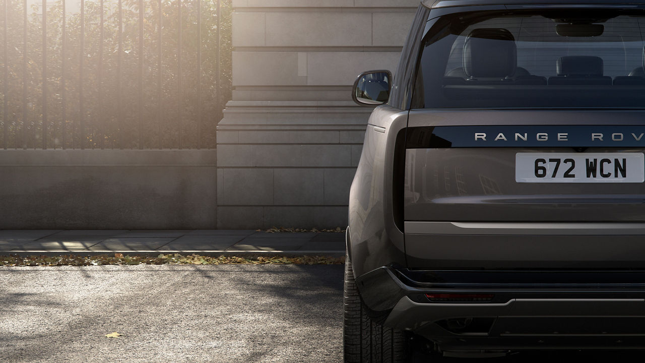 Range Rover Westminster Back view shot