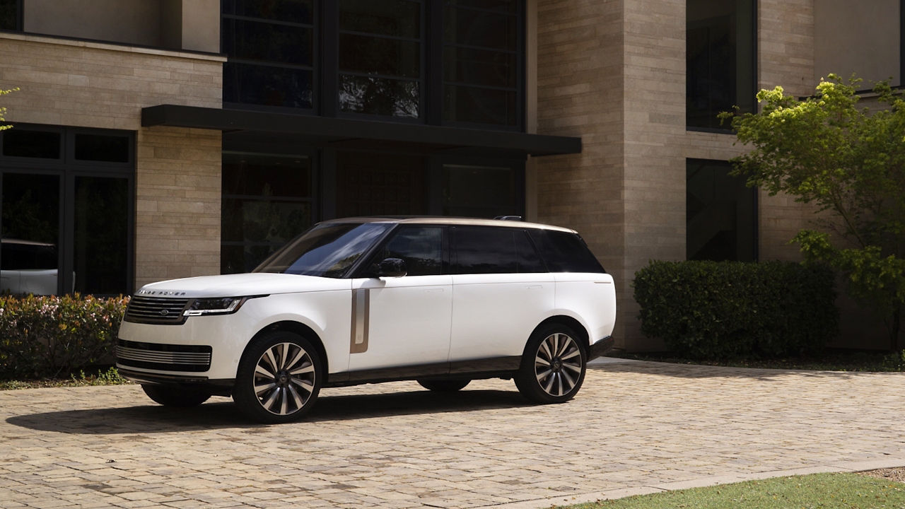 New Range Rover SV