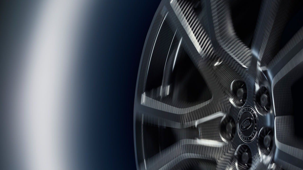 Crop of the Range Rover Sport Wheel 