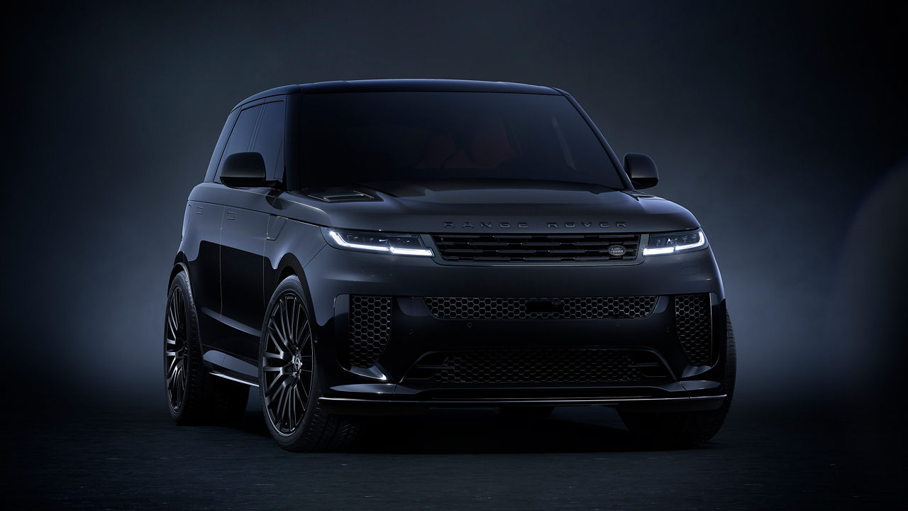 Front view of Range Rover SV