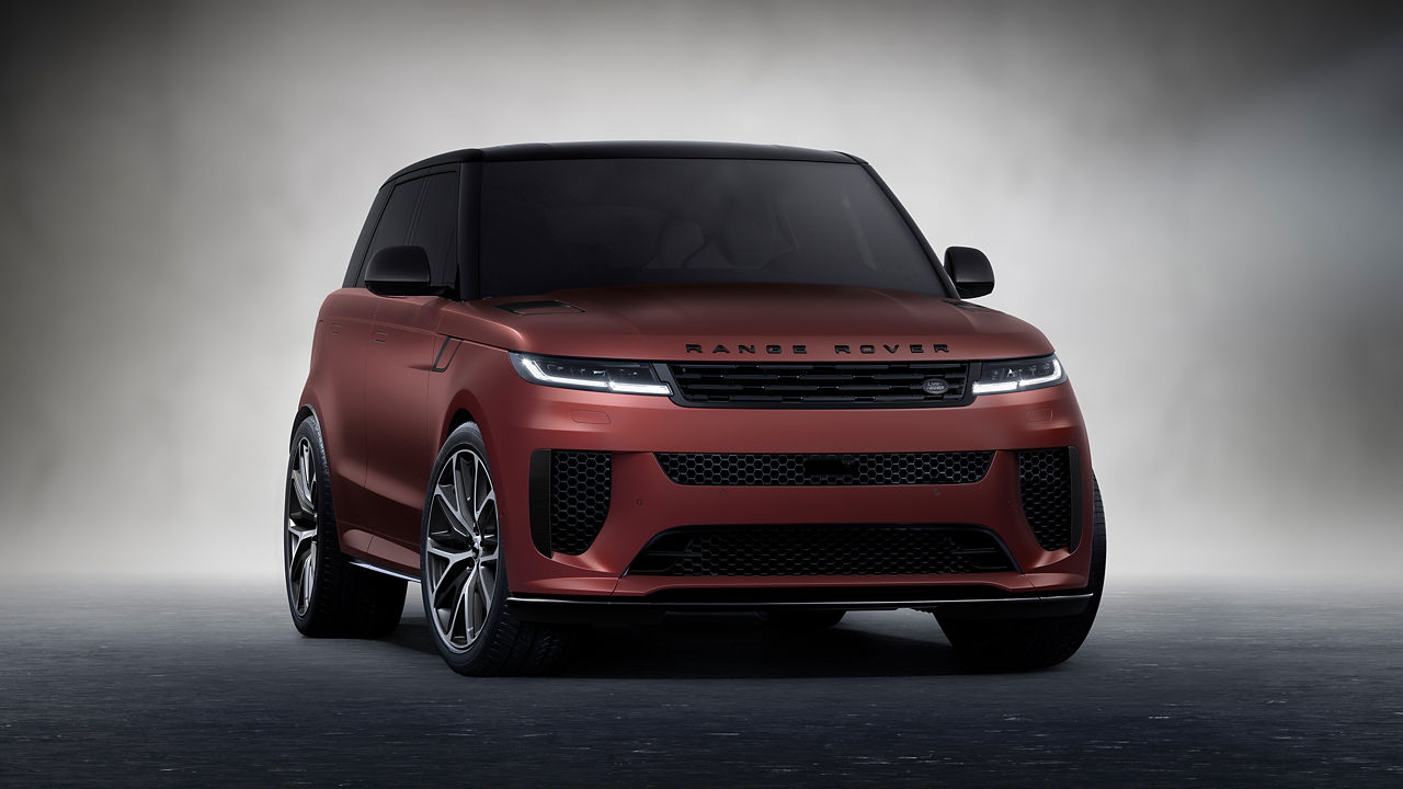 Side view of Range Rover Sports 