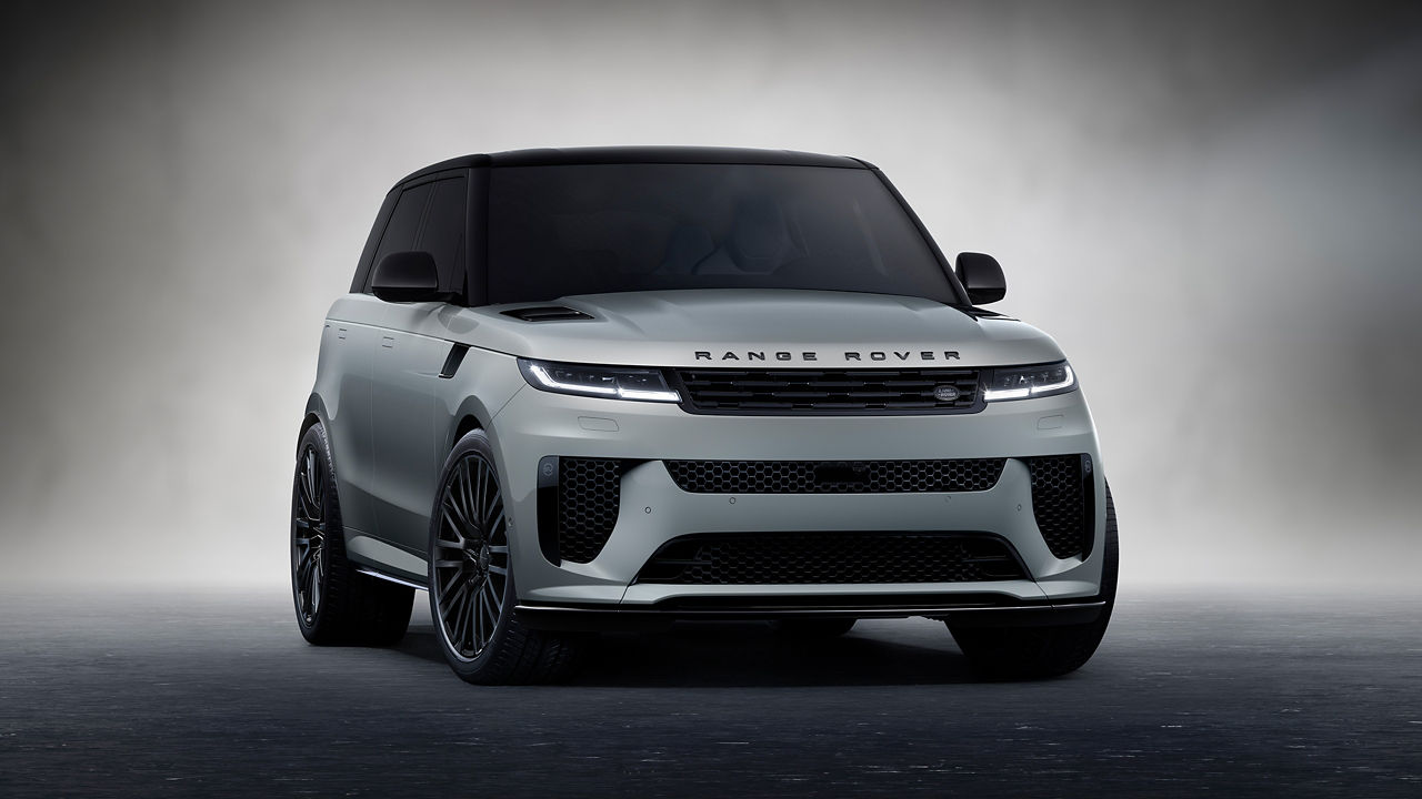 Range Rover Sports SV front side view 