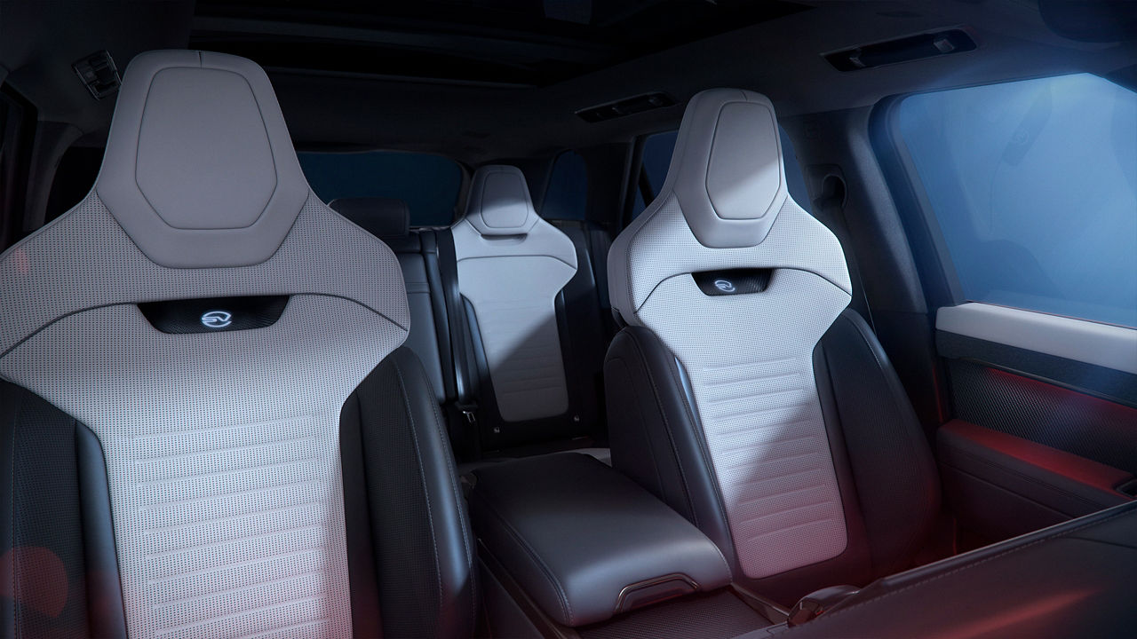 Range Rover Sports SV Carbon seat view