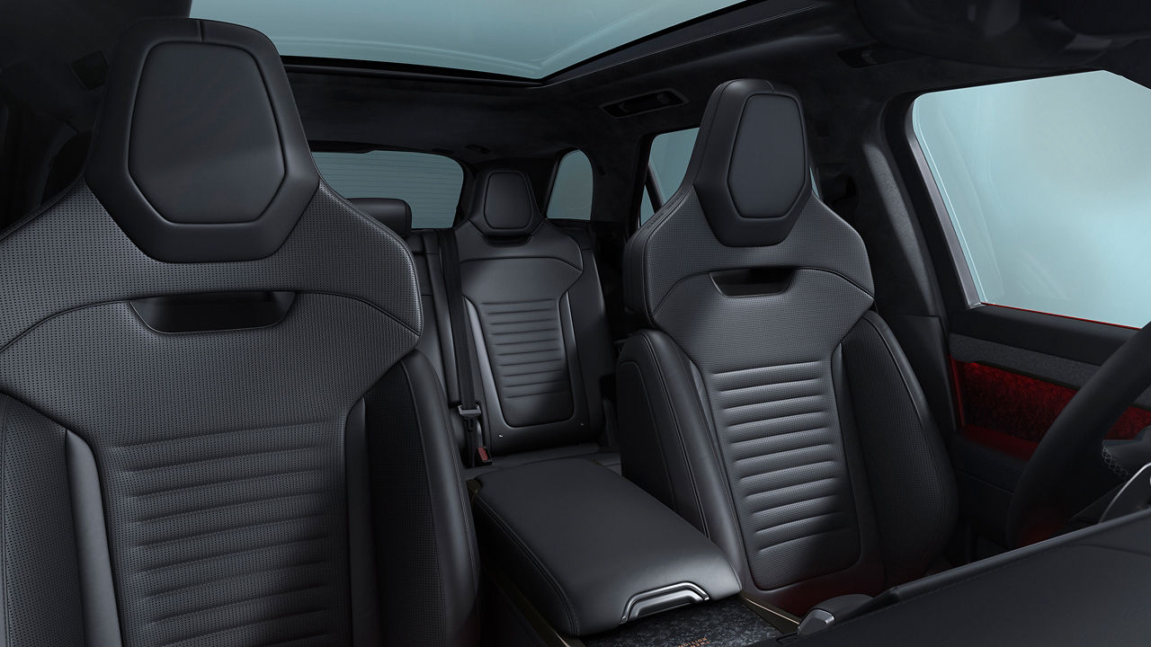 Range Rover Sports front seat