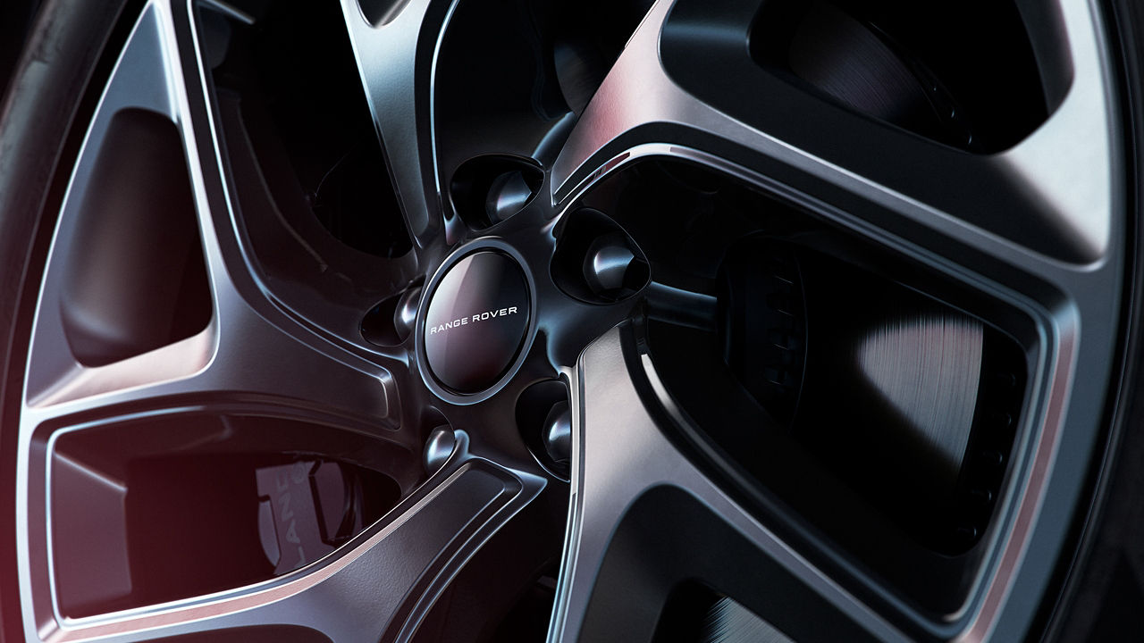 Range Rover Sports wheel close up