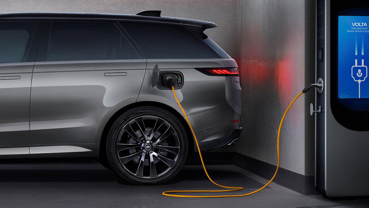 Range Rover Sport on charging