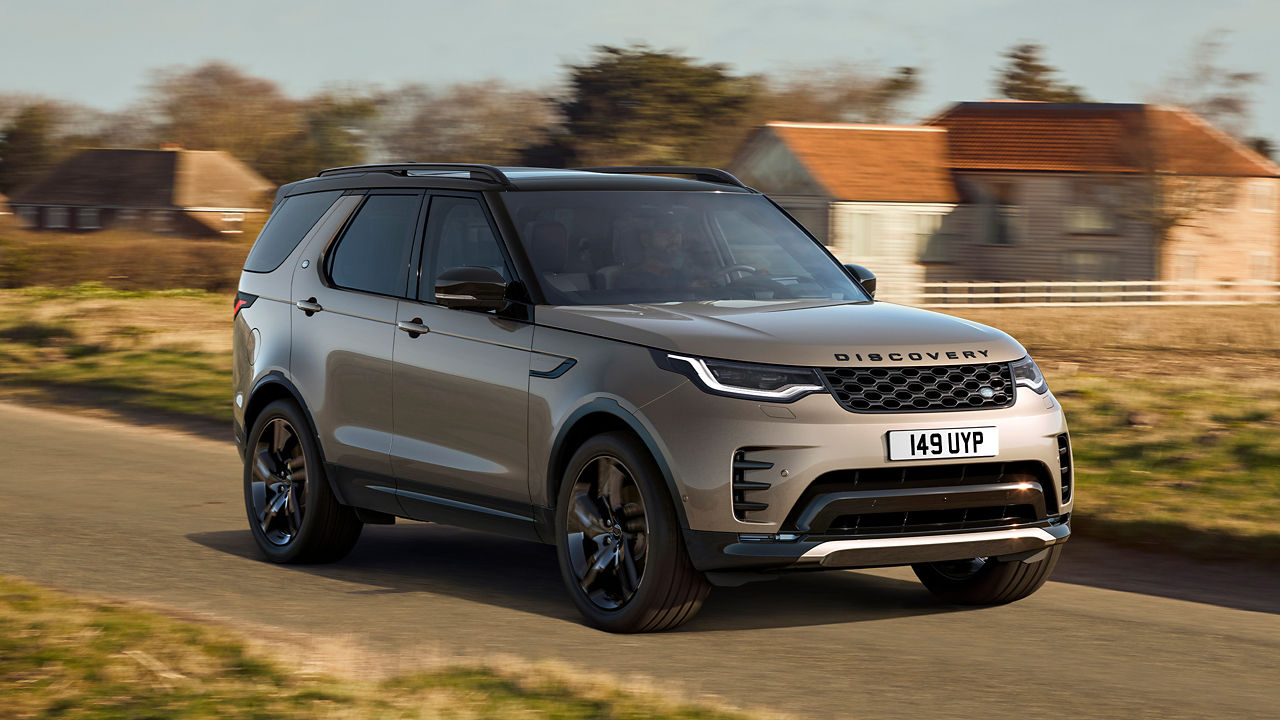 Discovery car run on road