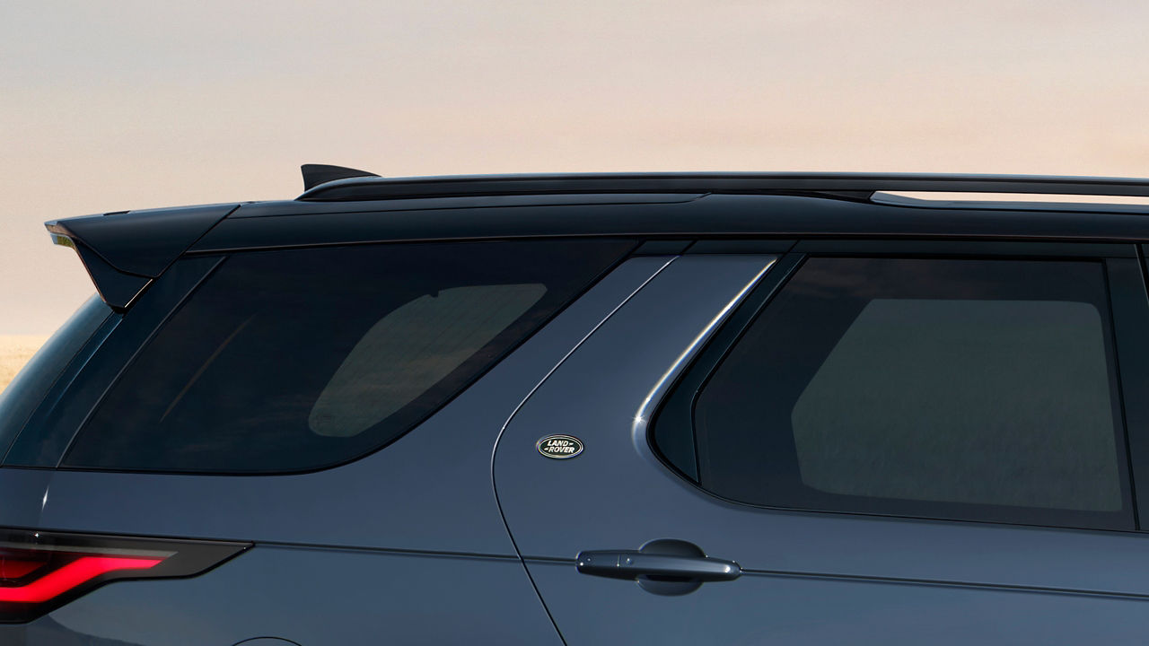 Discovery back roof view