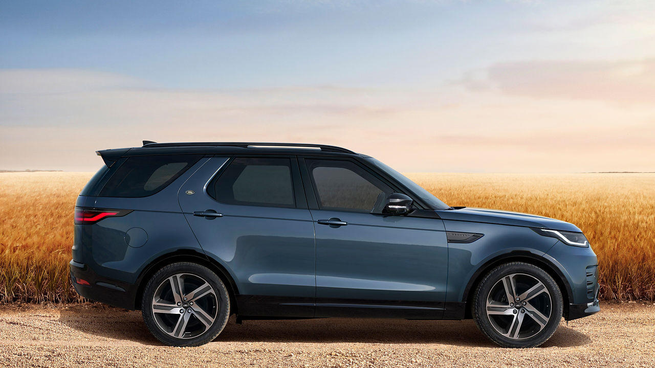 Discovery parked in field