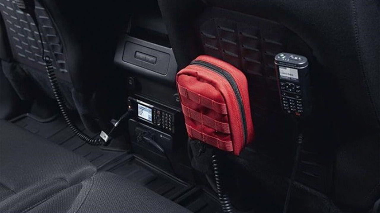 Land_Rover_Red_Cross_and_Project_Hero