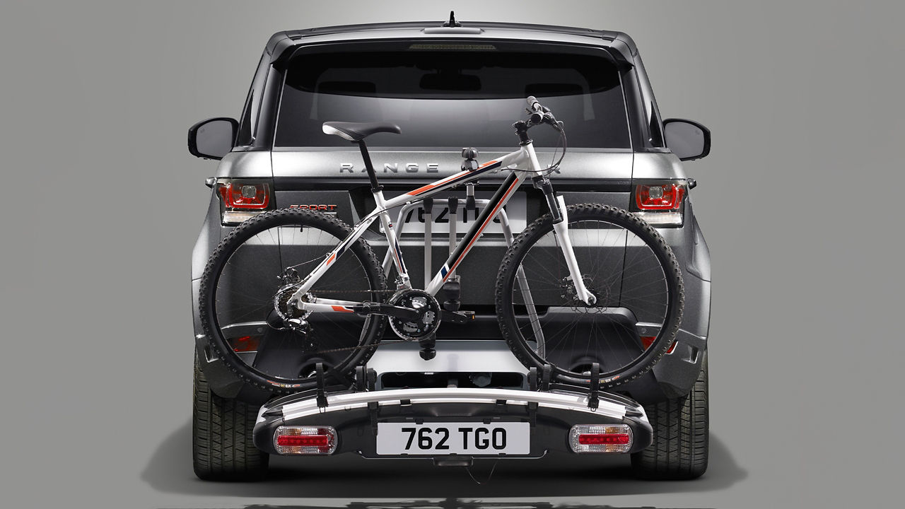 The tow bar mounted cycle carrier on Range Rover Sport