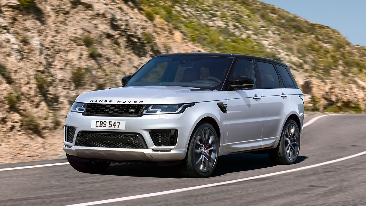 Range Rover Moving on the road