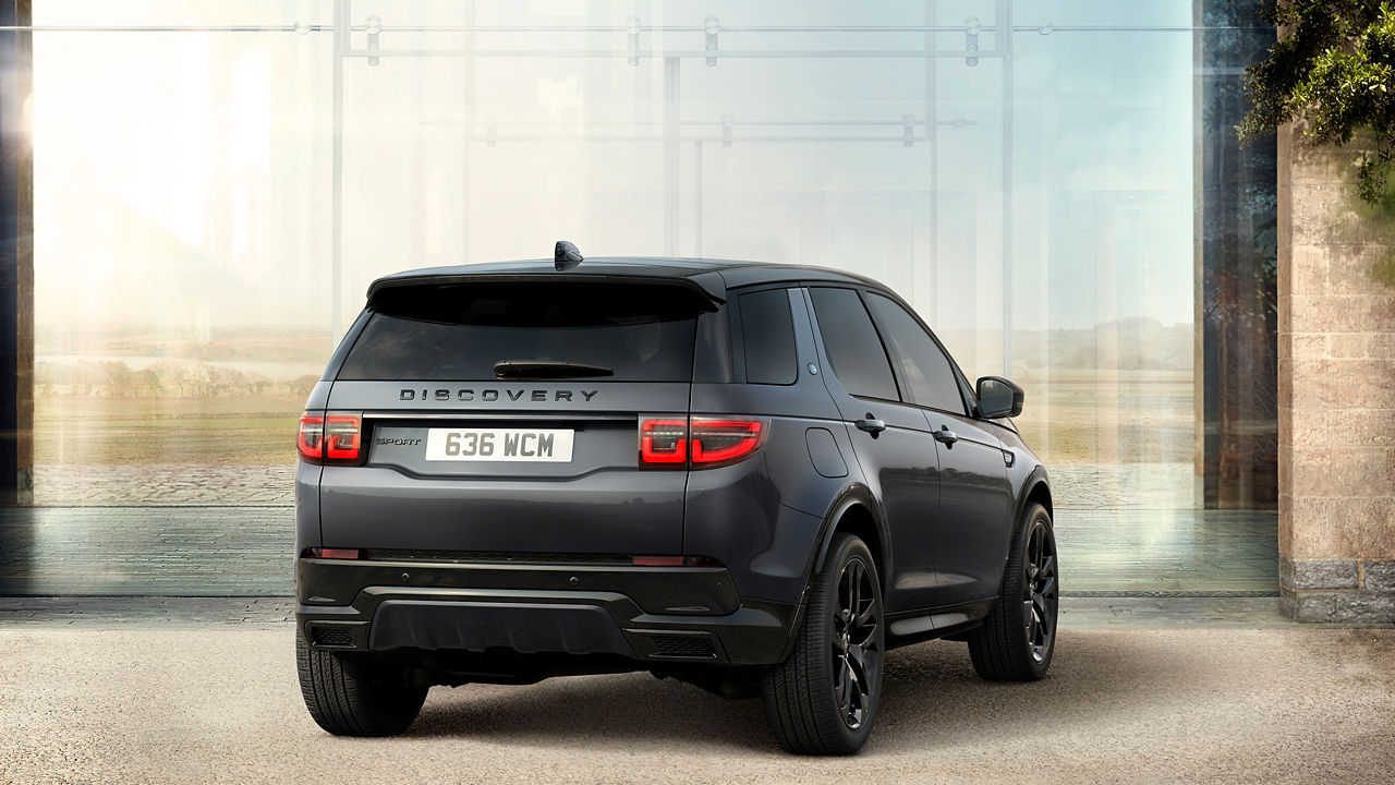 Discovery Sport outside of glass house