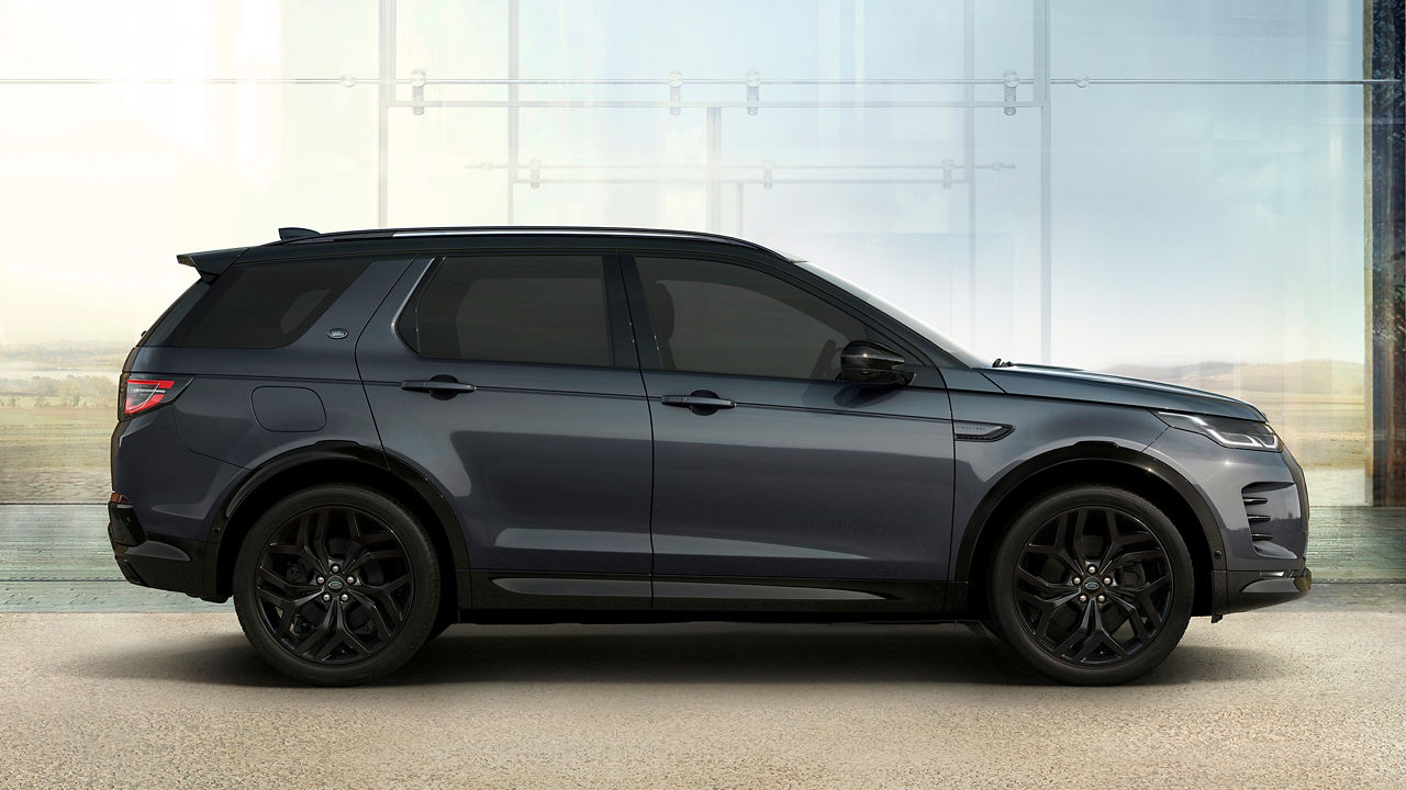 Discovery Sports parked side view