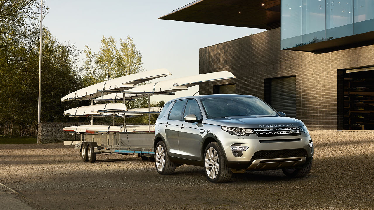 Discovery Sport showing its towing capability