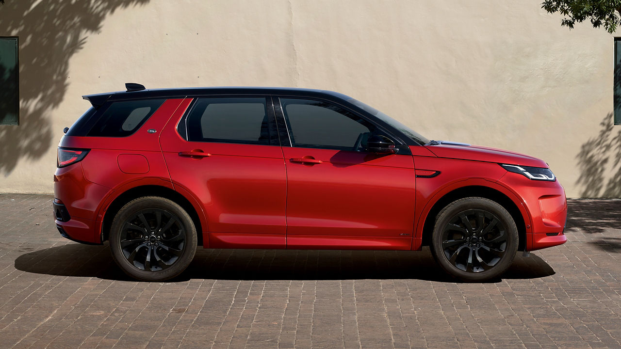 Discovery Sport Parked in front of Wall