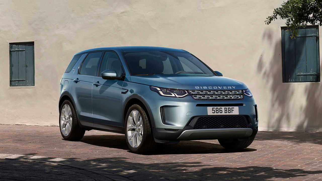 Discovery Sport Parked in front of Wall